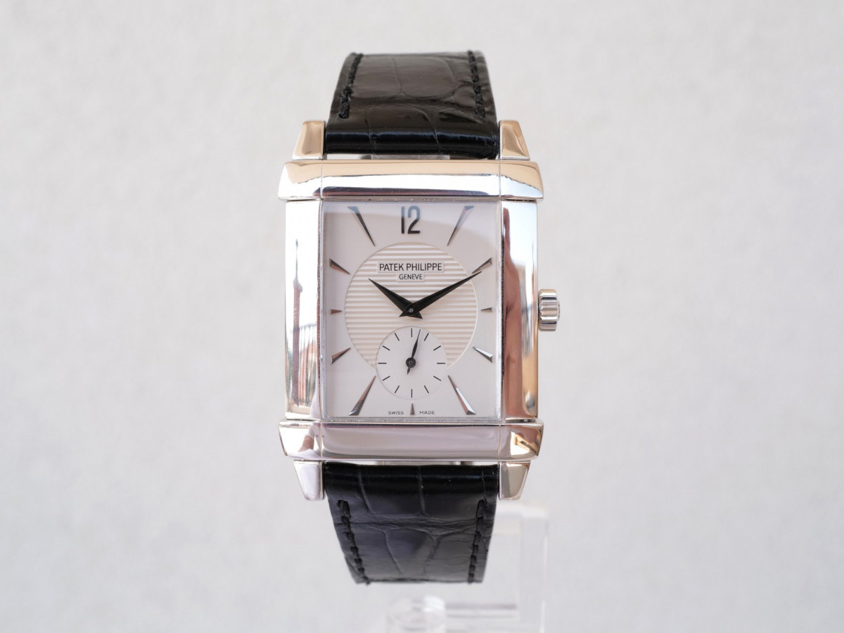 Швейцарський годинник Patek Philippe Gondolo 18K White Gold