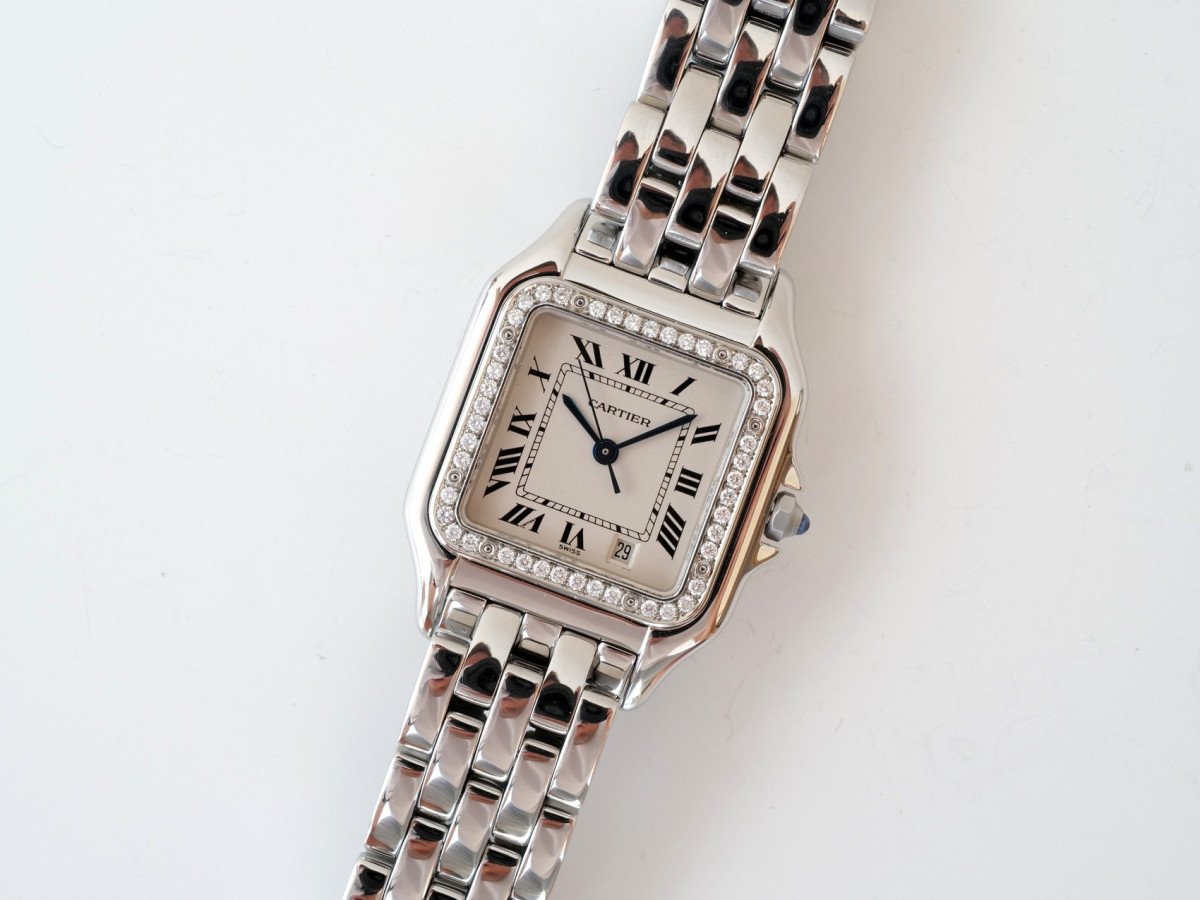 Швейцарський годинник Cartier Panthere Midsize Quartz 27mm Date Diamonds Custom