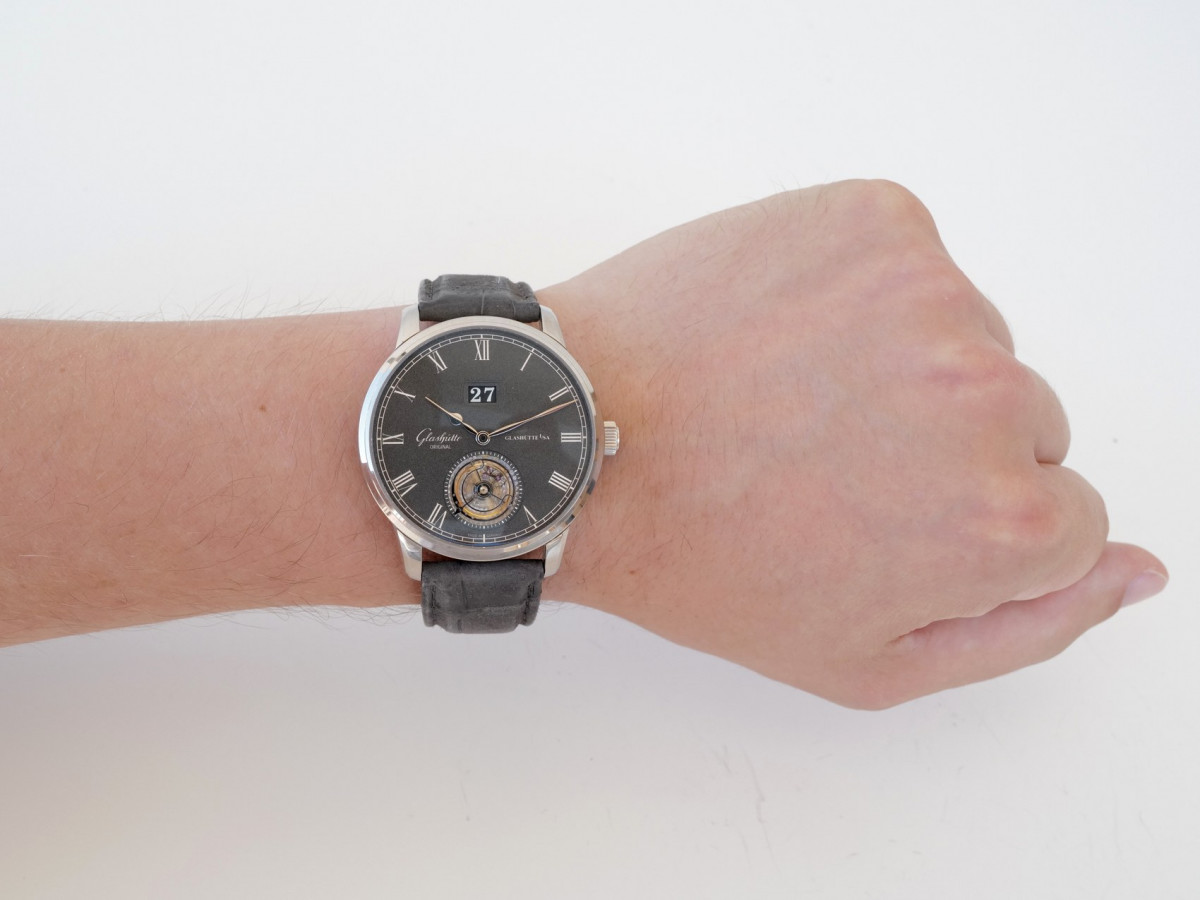 Швейцарський годинник Glashutte Original Senator Tourbillon 18K White Gold