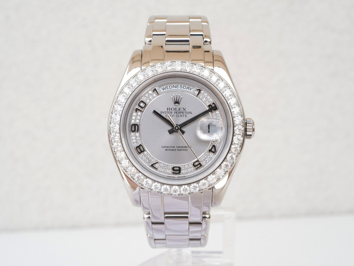 Швейцарський годинник Rolex Day-Date Platinum Masterpiece Factory Diamond Bezel Myriad Dial