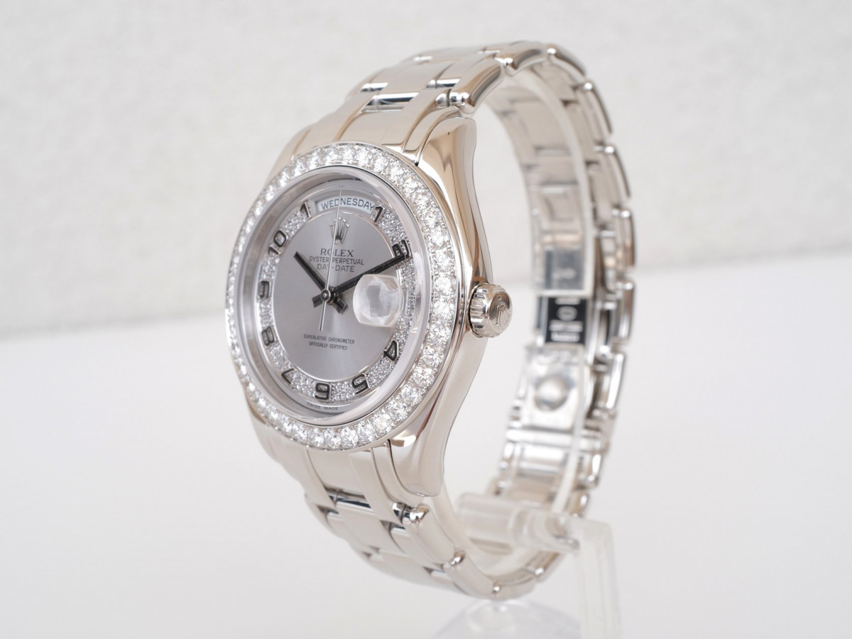 Швейцарський годинник Rolex Day-Date Platinum Masterpiece Factory Diamond Bezel Myriad Dial
