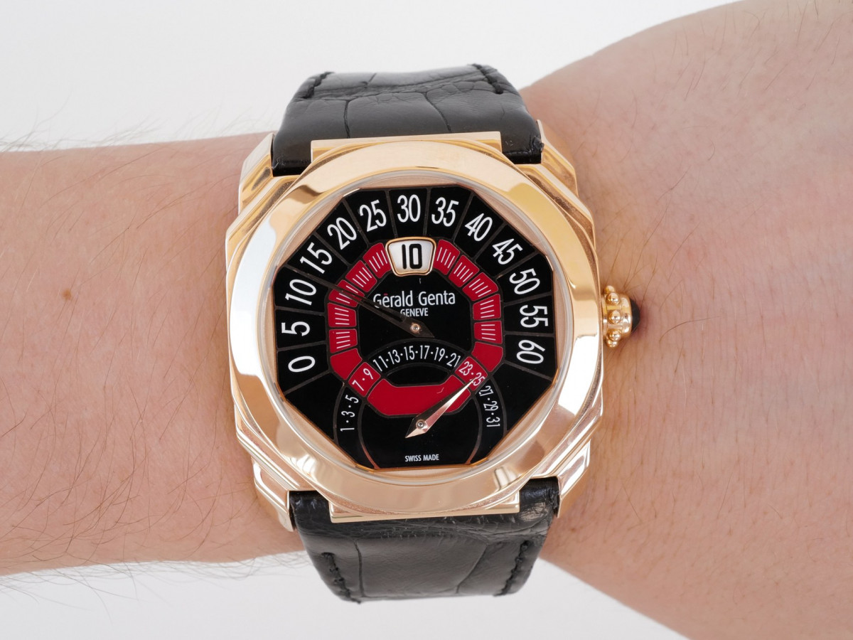 Швейцарський годинник Gerald Genta Octo Biretro Jumping Hour 18K Rose Gold