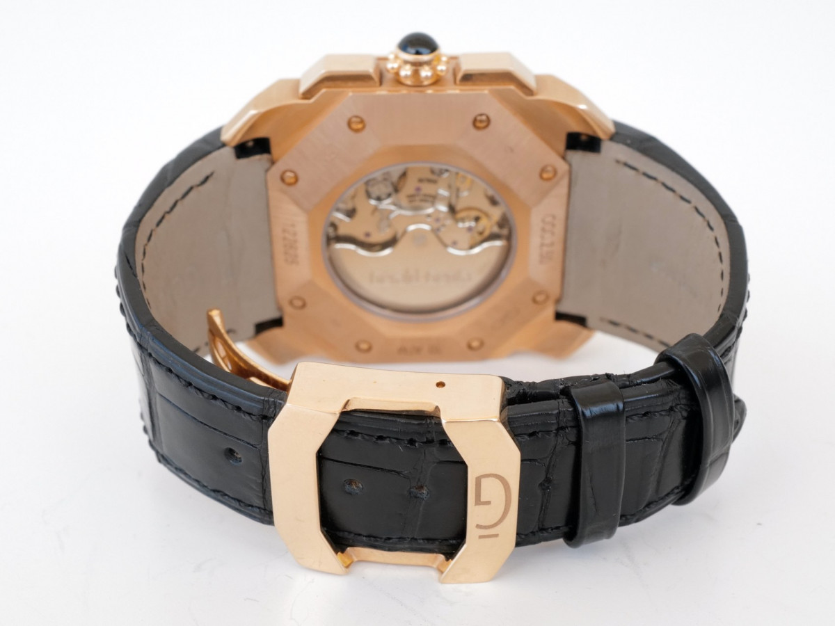 Швейцарський годинник Gerald Genta Octo Quatro Retro Chronograph Jumping Hour 18K Rose Gold