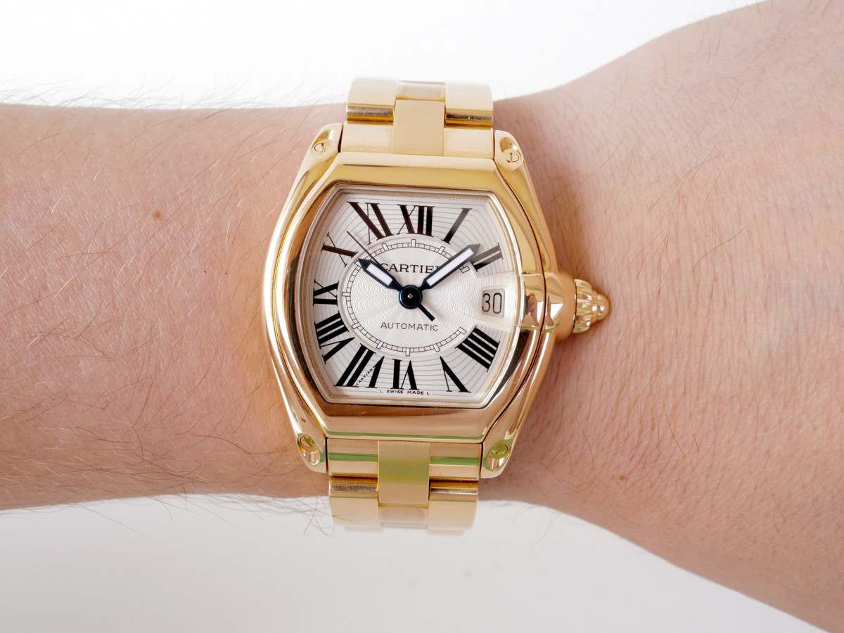 Швейцарские часы Cartier Roadster Tonneau Large 18K Yellow Gold Automatic
