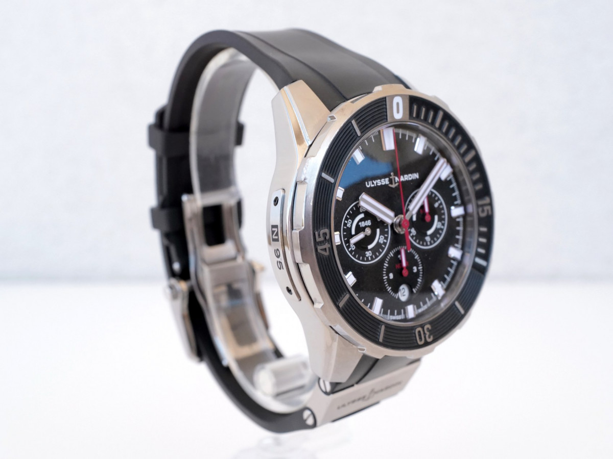 Швейцарские часы Ulysse Nardin Diver Titanium Chronograph 44 mm