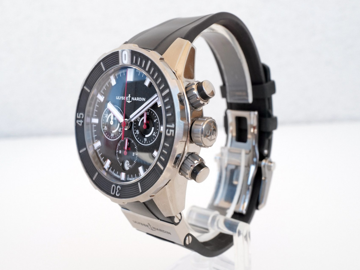 Швейцарские часы Ulysse Nardin Diver Titanium Chronograph 44 mm