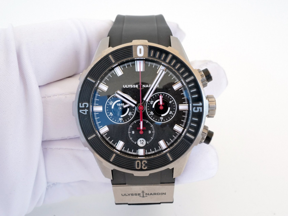 Швейцарские часы Ulysse Nardin Diver Titanium Chronograph 44 mm