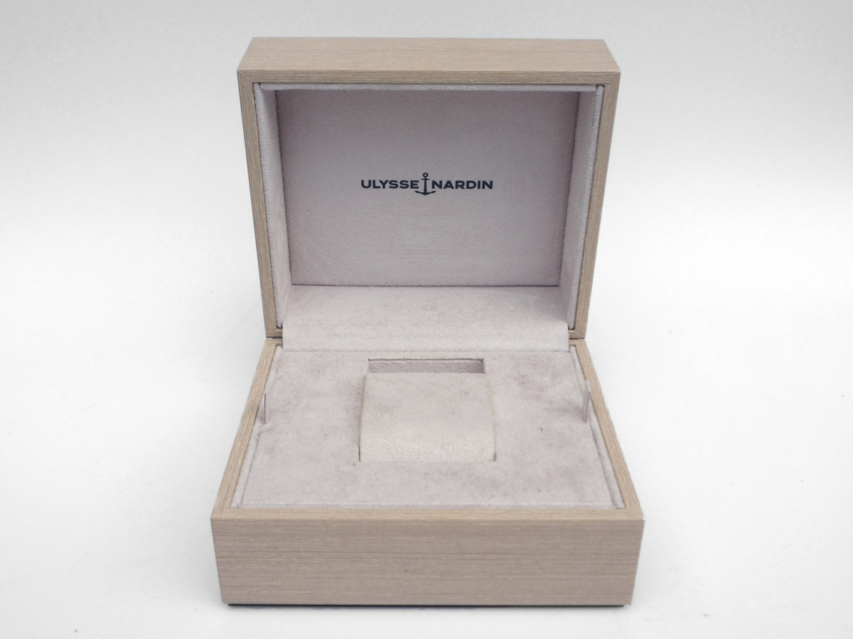 Швейцарские часы Ulysse Nardin Diver Titanium Chronograph 44 mm