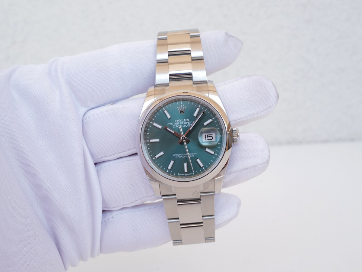 Швейцарський годинник Rolex Datejust 36mm Oyster Steel Mint Green Dial