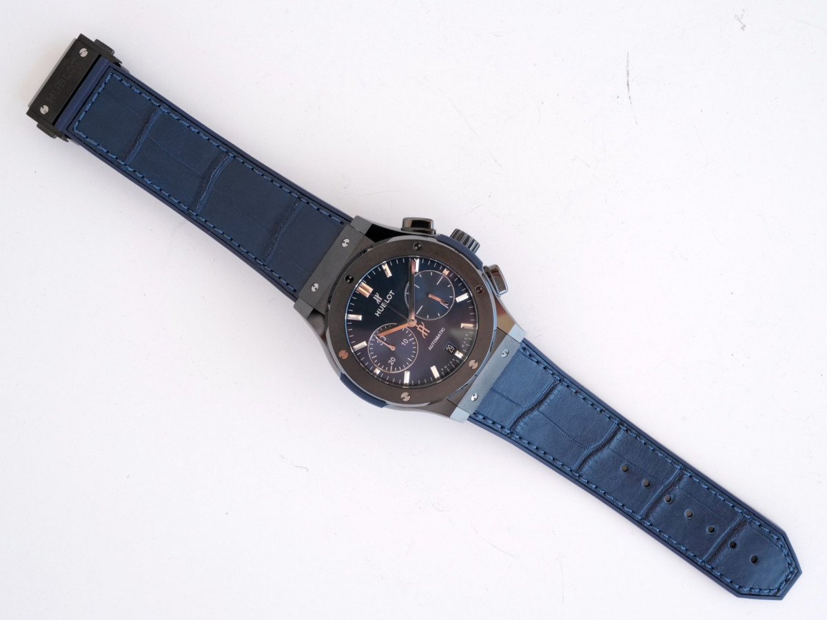Швейцарские часы Hublot Classic Fusion Chronograph Ceramic Blue 45mm