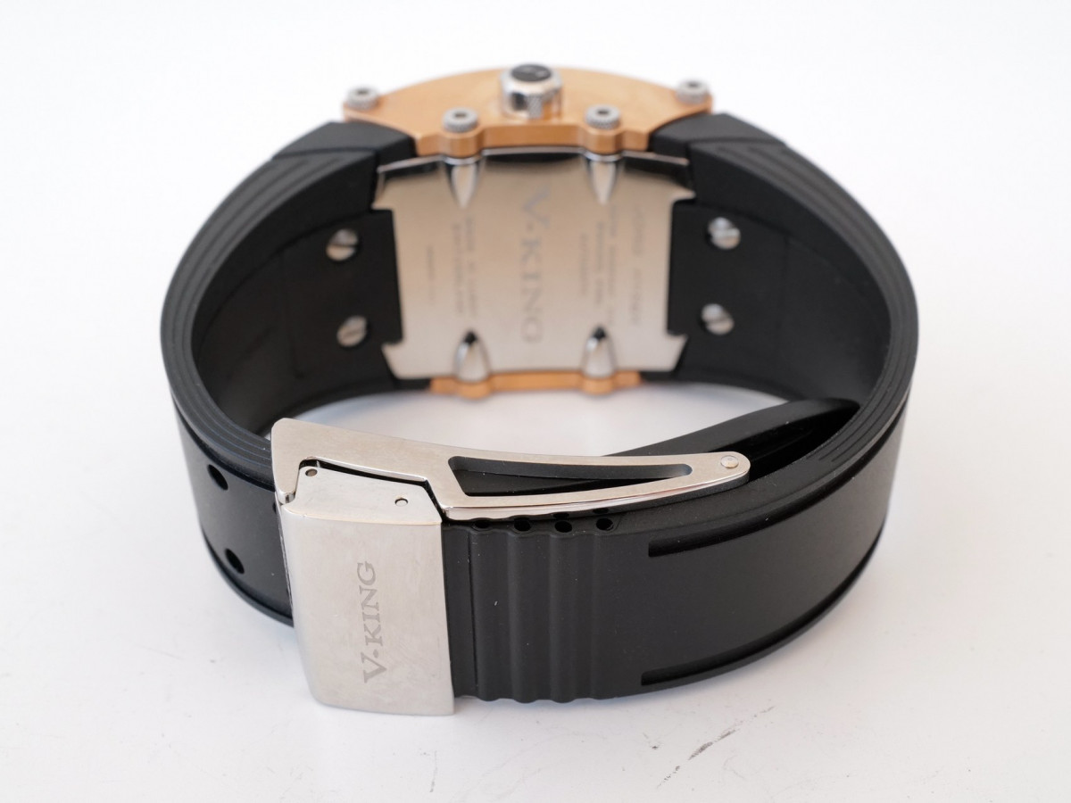 Швейцарський годинник Jorg Hysek V-King Annual Calendar 18k Rose Gold Steel