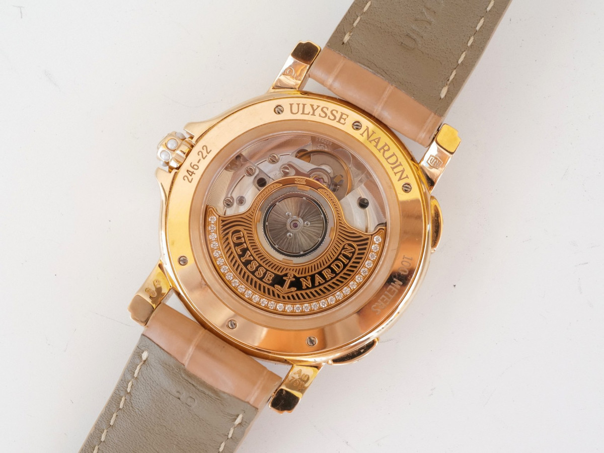Швейцарские часы Ulysse Nardin Dual Time 37 GMT Big Date Lady 18k Rose Gold Diamonds MOP Dial