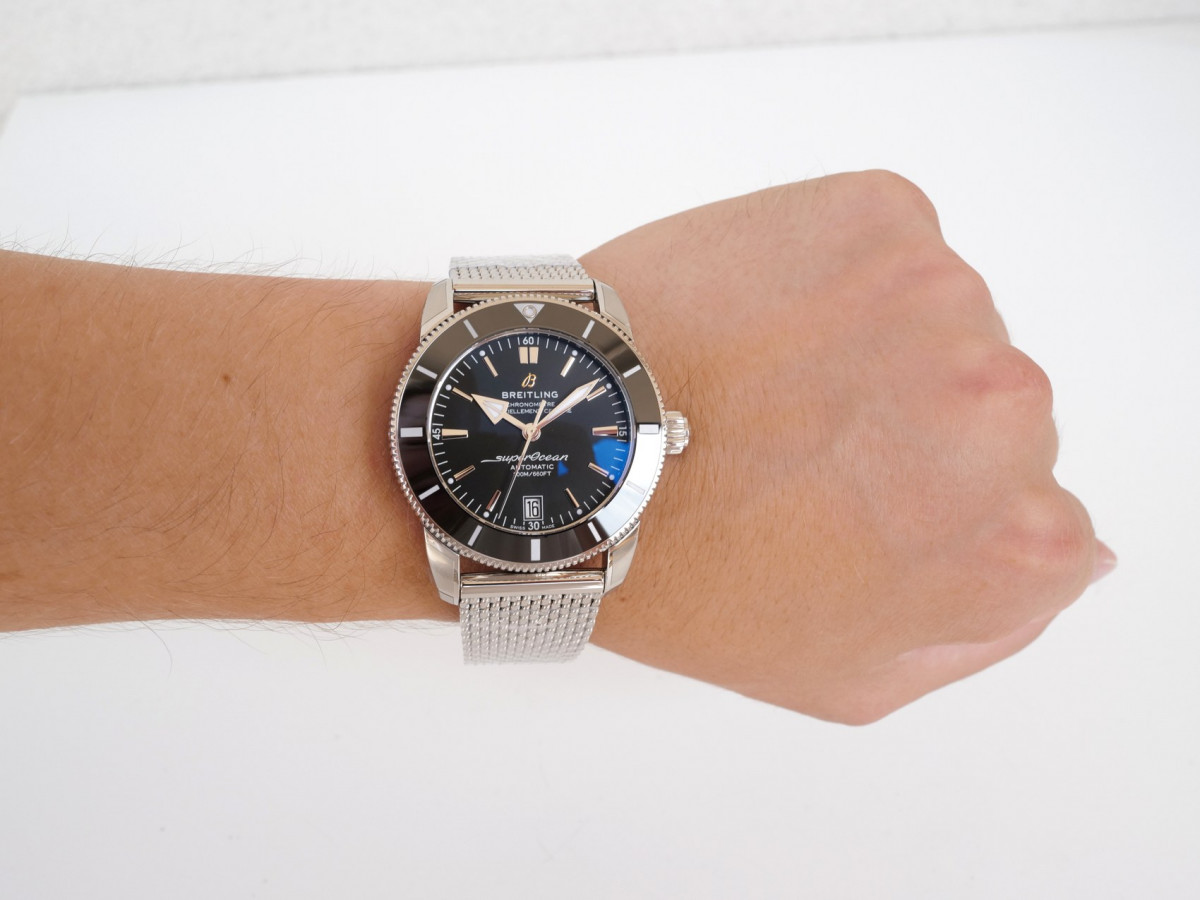 Швейцарський годинник Breitling Superocean Heritage B20 Automatic 42 Black Dial Steel Bracelet