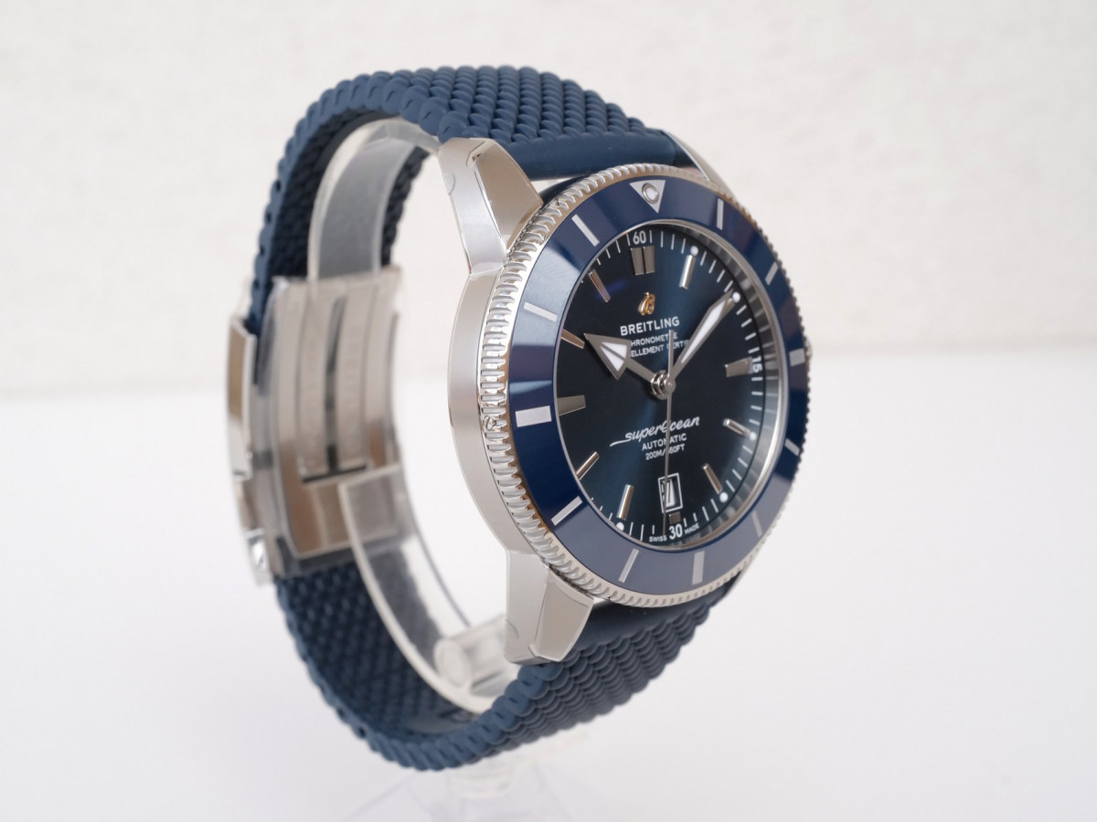 Swiss watch Breitling Superocean Heritage B20 Automatic 46 Blue Dial Blue Rubber Strap