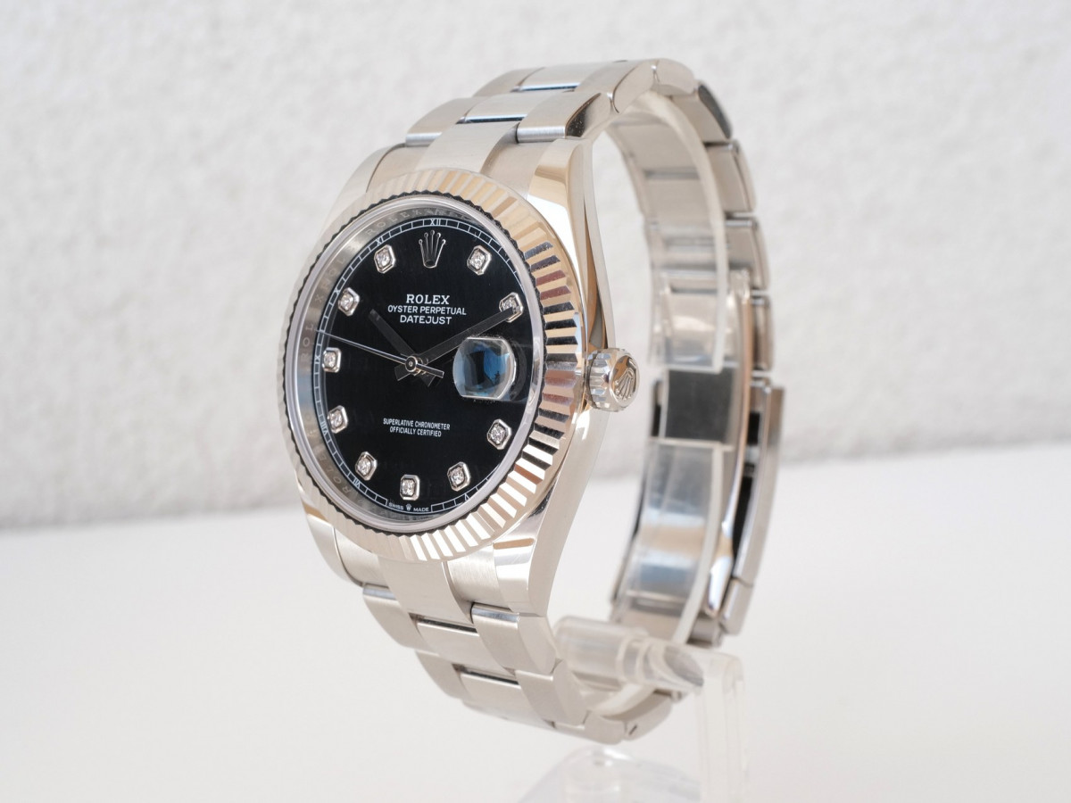 Швейцарський годинник Rolex Datejust 41 Oyster Black Diamond Dial