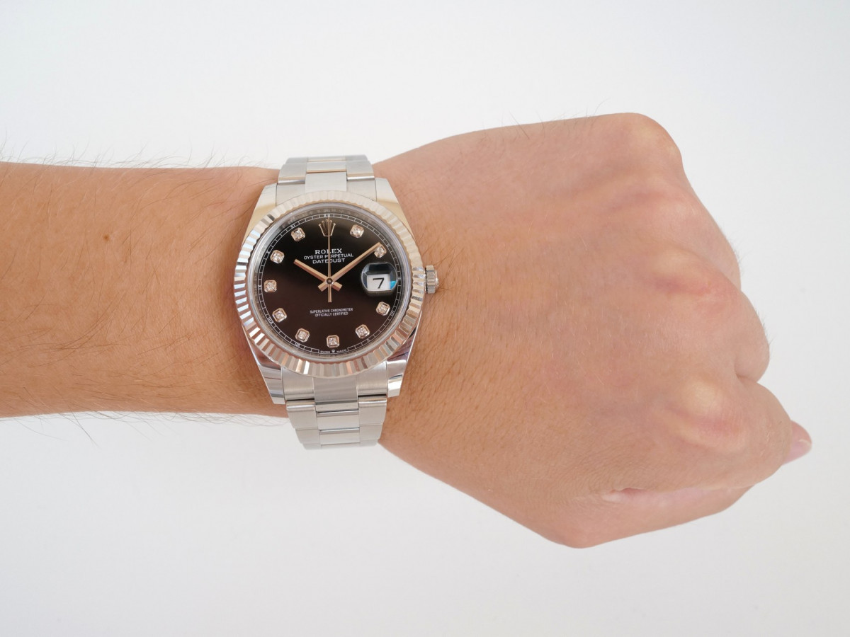 Швейцарський годинник Rolex Datejust 41 Oyster Black Diamond Dial