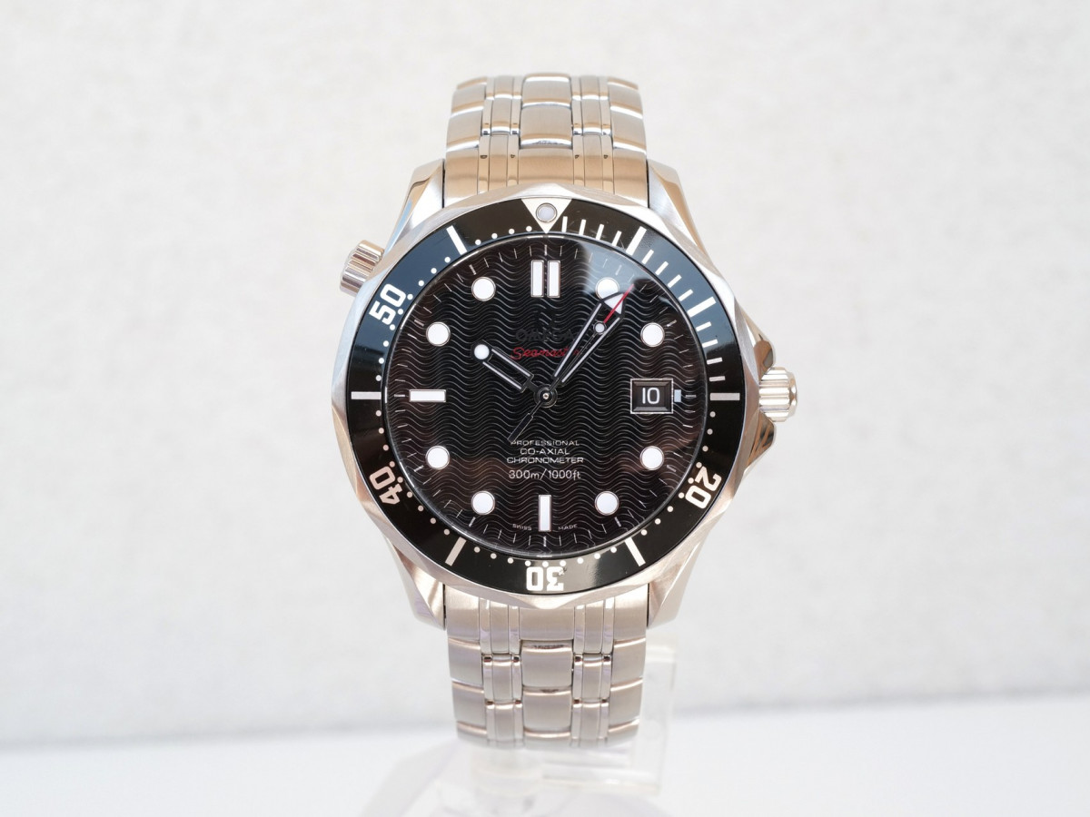 Swiss watch Omega Seamaster Diver 300M Co-Axial Chronometer 41 Black Dial