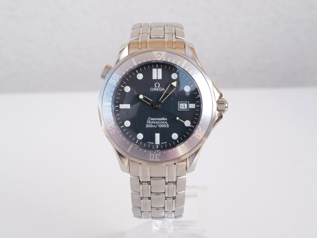 Швейцарские часы Omega Seamaster Diver 300M Quartz 41 Blue Dial