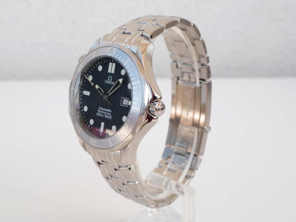 Швейцарские часы Omega Seamaster Diver 300M Quartz 41 Blue Dial