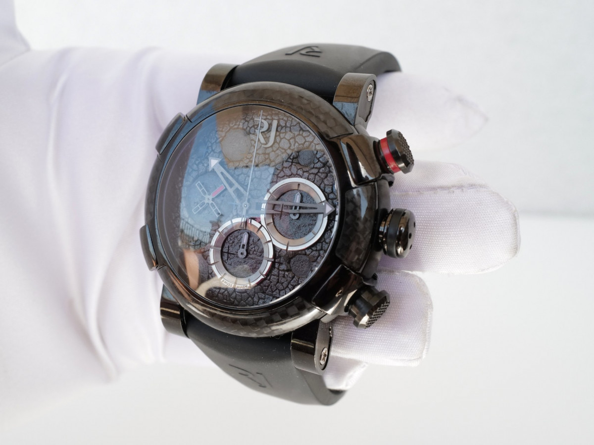 Швейцарские часы Romain Jerome Moon-DNA Moon Dust Chronograph Limited Edition