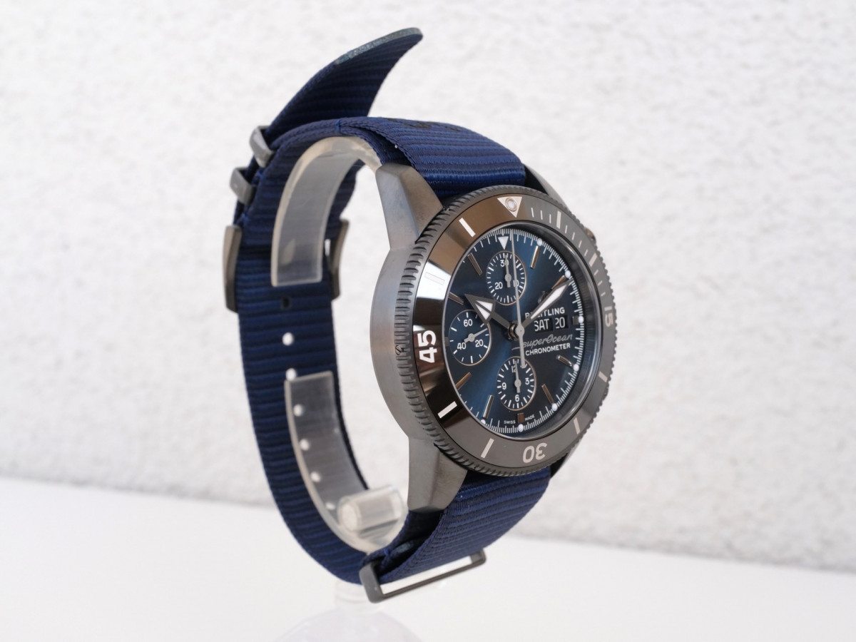 Швейцарський годинник Breitling Superocean Heritage 44 Chronograph Outerknown