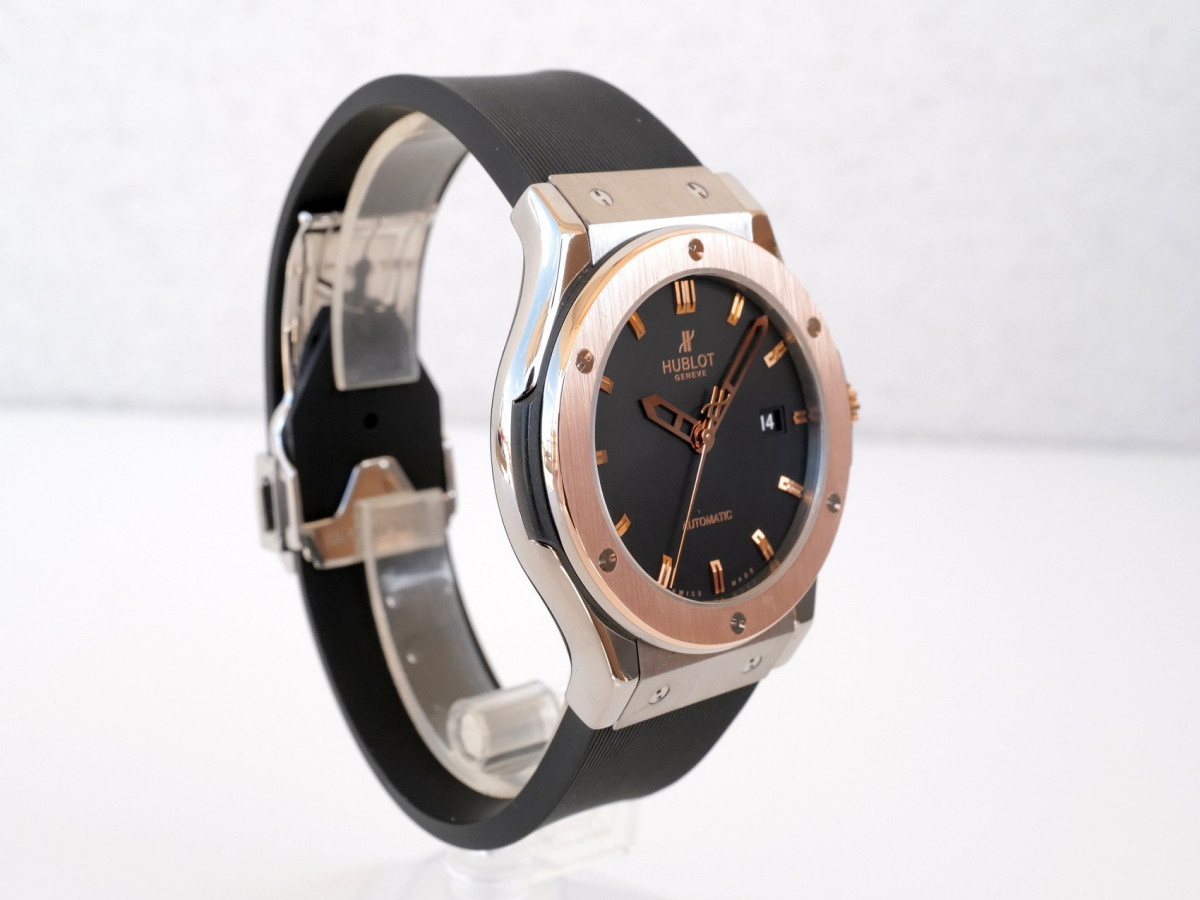 Швейцарський годинник Hublot Classic Fusion 42 Titanium Gold Automatic