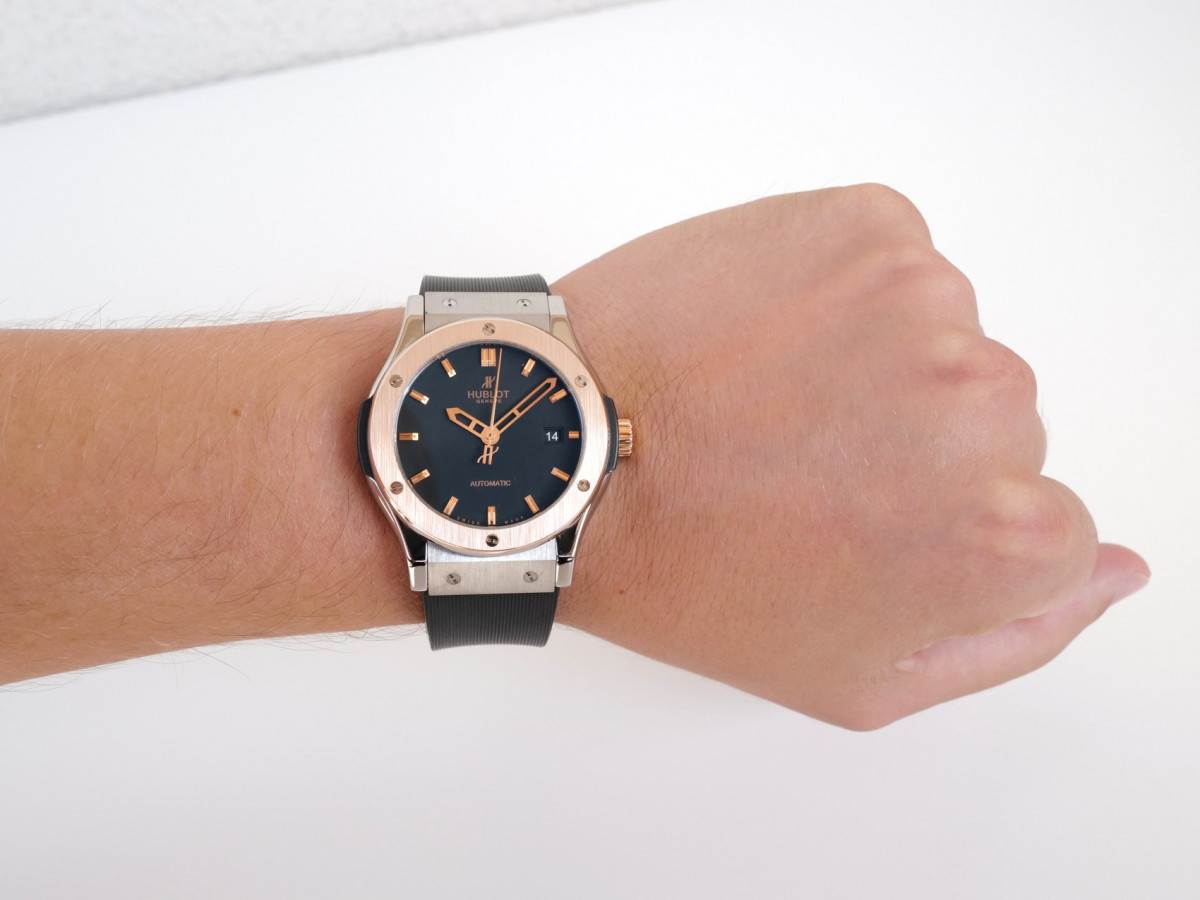 Швейцарський годинник Hublot Classic Fusion 42 Titanium Gold Automatic