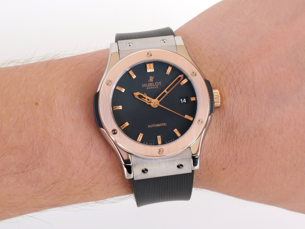 Швейцарський годинник Hublot Classic Fusion 42 Titanium Gold Automatic