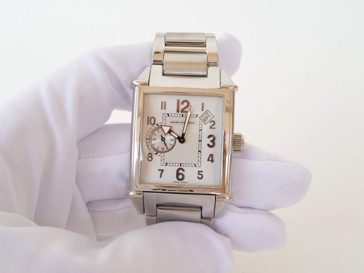 Швейцарские часы Girard Perregaux Vintage 1945 Automatic Small Second Silver Dial