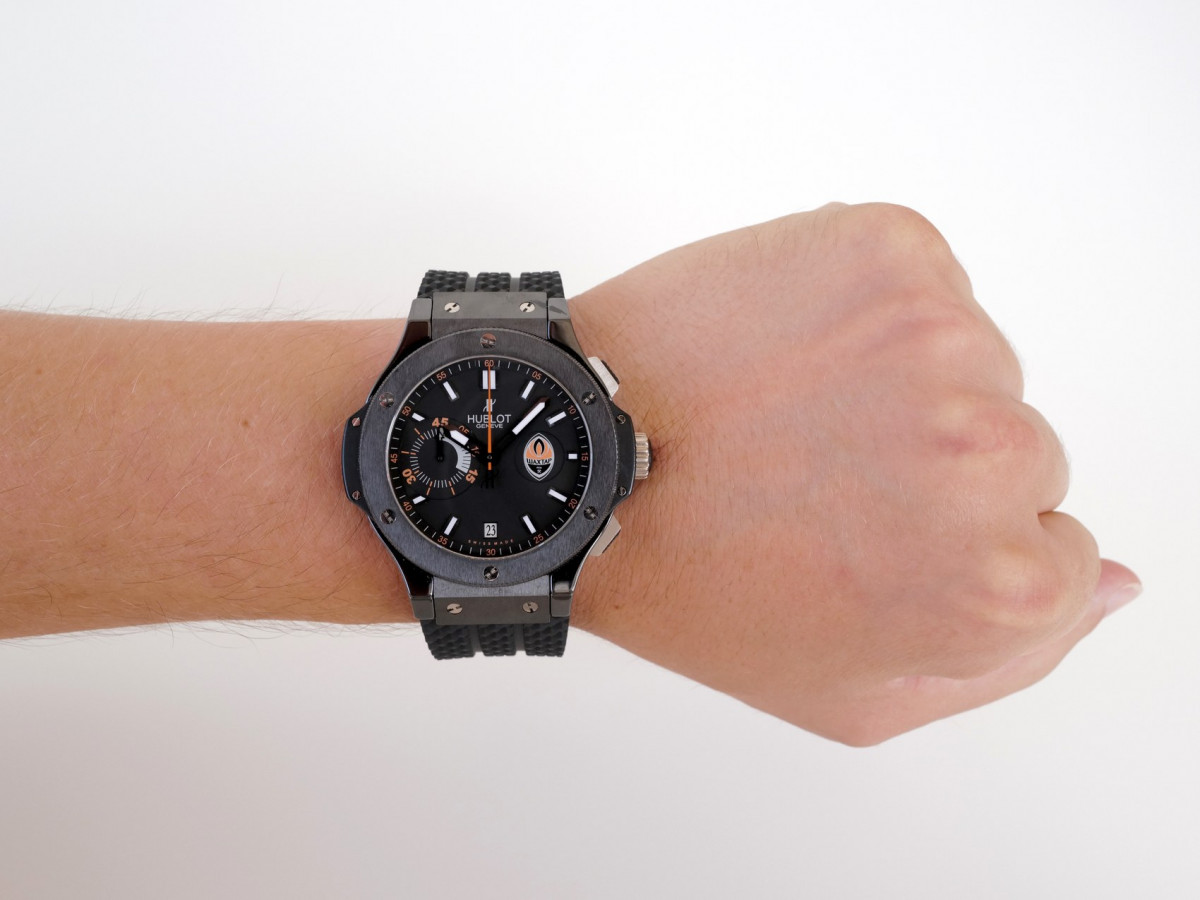 Швейцарские часы Hublot Shakhtar Big Bang Limited Edition Ceramic Chronograph