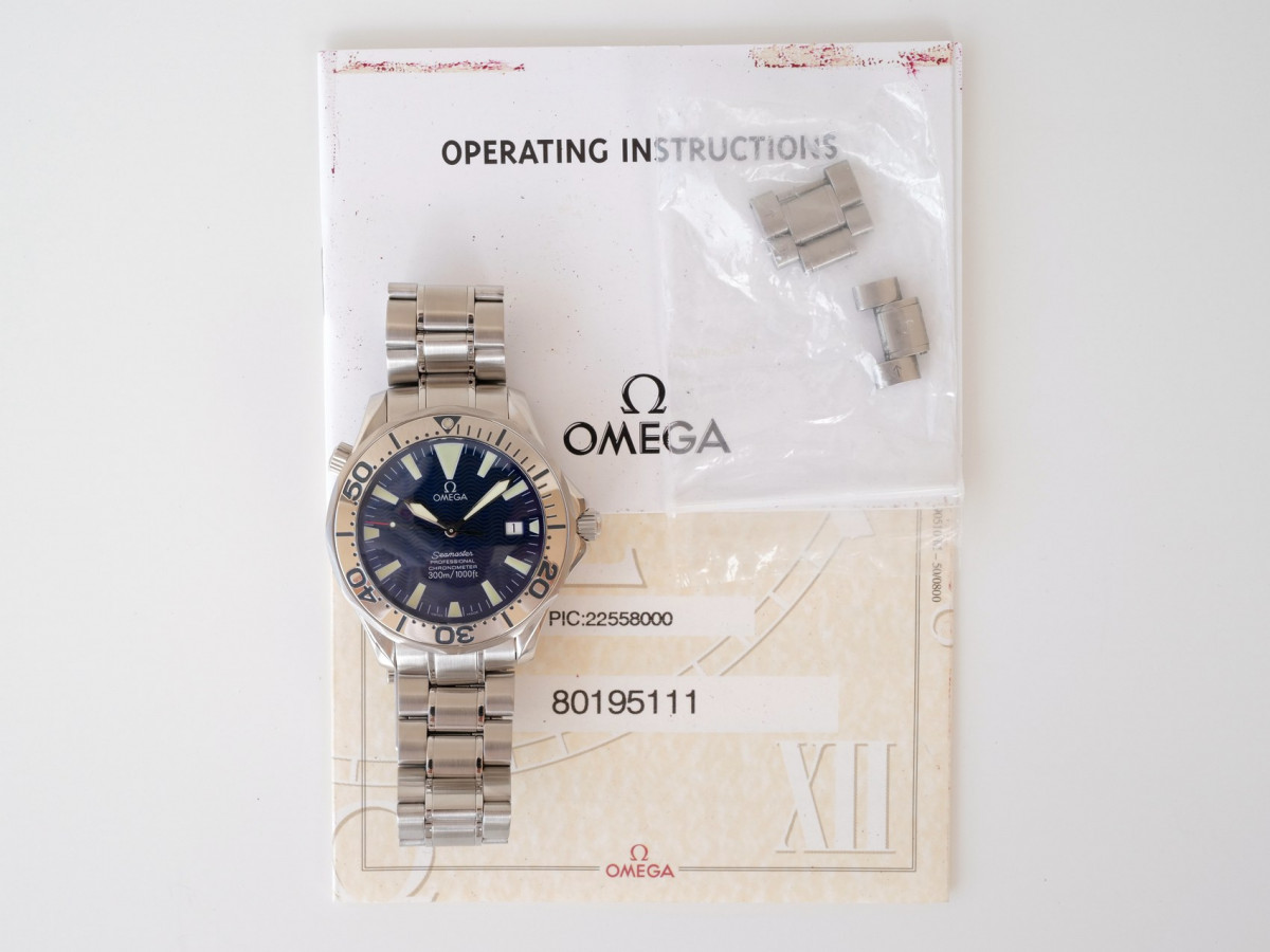 Swiss watch Omega Seamaster Diver 41 300M Automatic Electric Blue Dial
