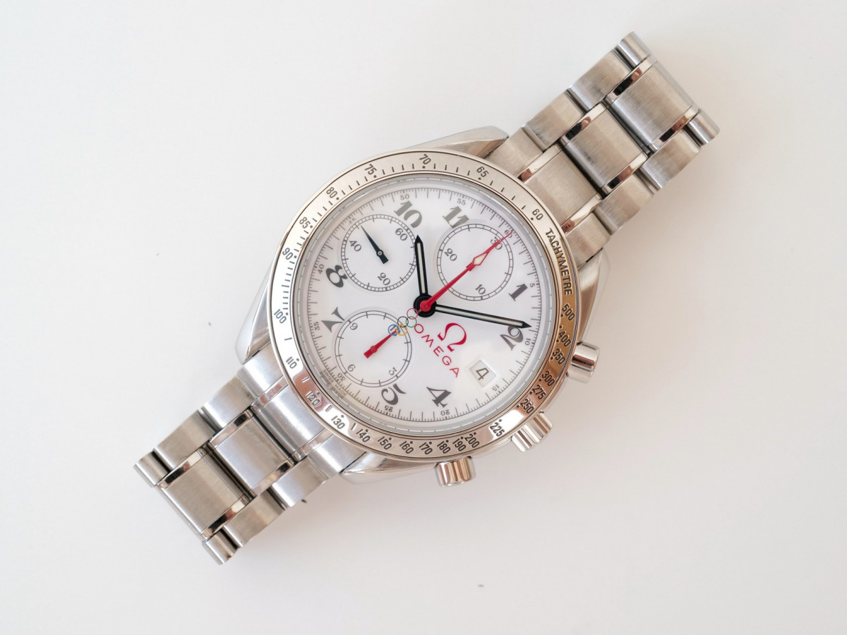 Швейцарський годинник Omega Speedmaster Olympic Edition Automatic Chronograph 39