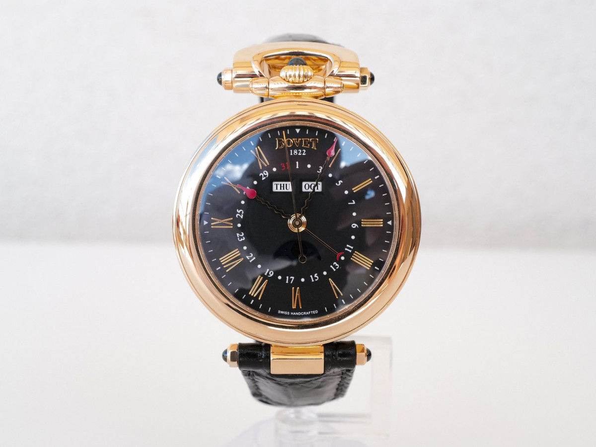 Швейцарський годинник Bovet Fleurier Amadeo Complications 42 Triple Date 18k Rose Gold
