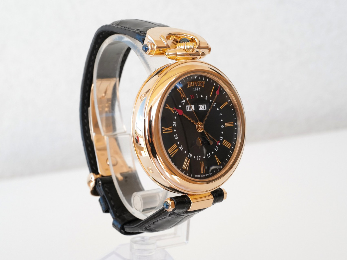 Швейцарський годинник Bovet Fleurier Amadeo Complications 42 Triple Date 18k Rose Gold