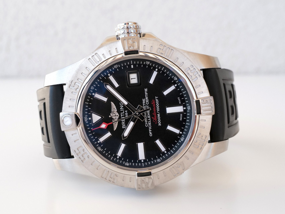 Швейцарський годинник Breitling Avenger II Seawolf