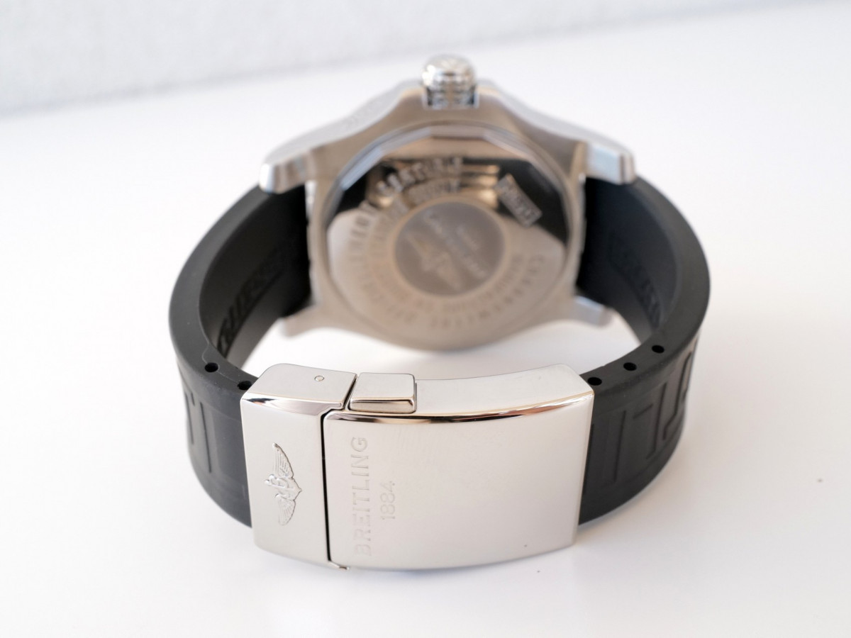 Швейцарський годинник Breitling Avenger II Seawolf