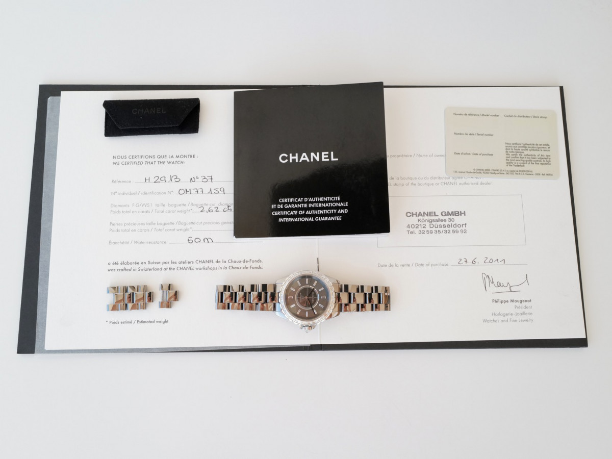 Швейцарские часы Chanel J12 Editions Exclusives Chromatic Titanium Ceramic Baguette Diamond Bezel Dial Automatic