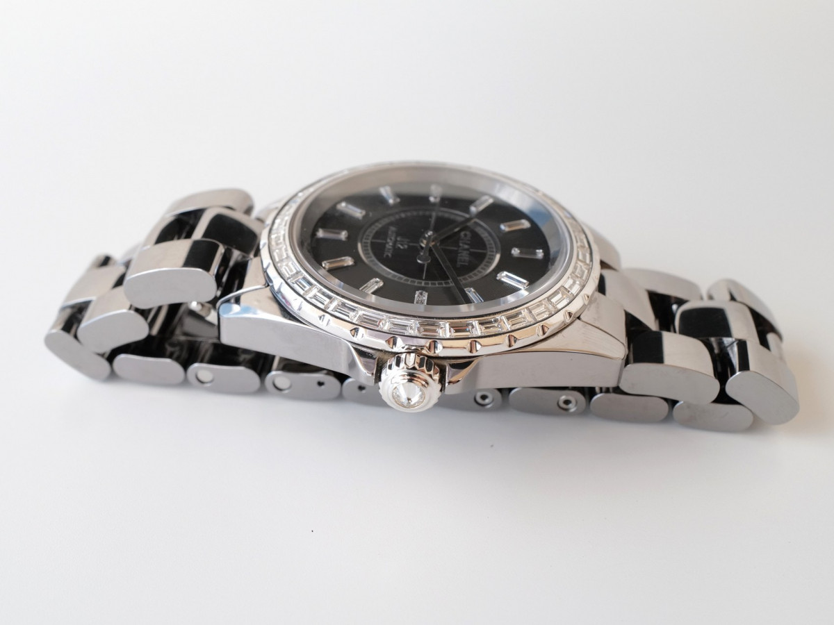 Швейцарские часы Chanel J12 Editions Exclusives Chromatic Titanium Ceramic Baguette Diamond Bezel Dial Automatic