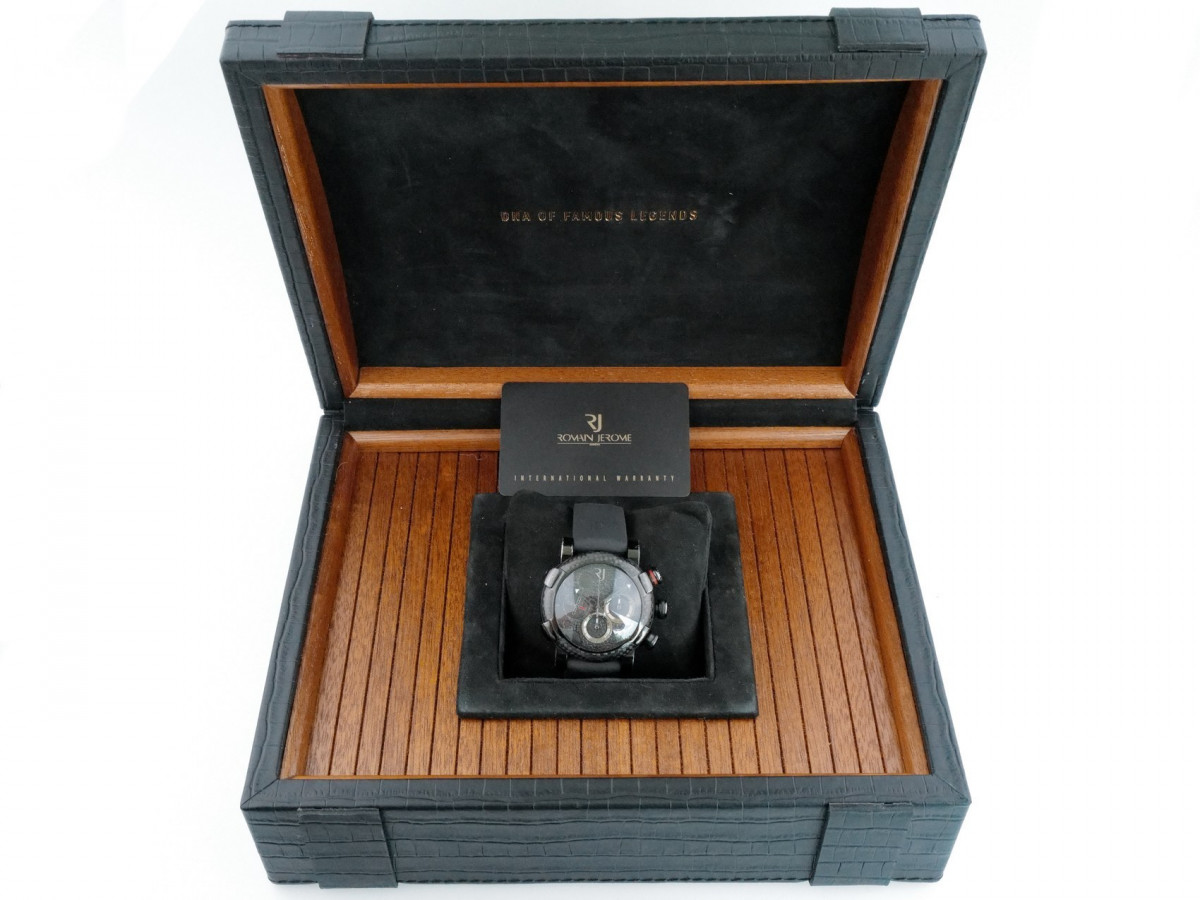 Швейцарские часы Romain Jerome Moon-DNA Moon Dust Chronograph