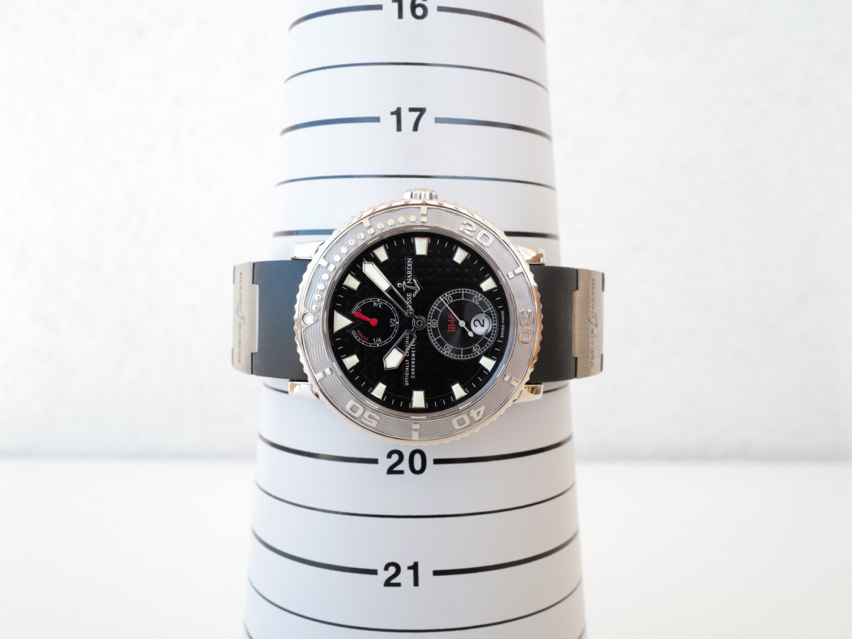 Швейцарские часы Ulysse Nardin Maxi Marine Diver 40