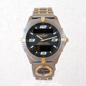 Швейцарские часы Breitling Aerospace 40 Quartz Titanium Gold UTC Module