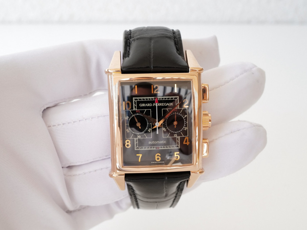 Швейцарський годинник Girard Perregaux Vintage 1945 Chronograph 18K Rose Gold Black Dial