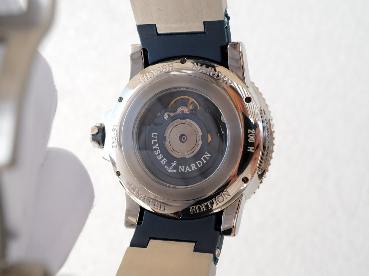 Швейцарские часы Ulysse Nardin Maxi Marine Titanium Diver Hammerhead Shark Limited Edition