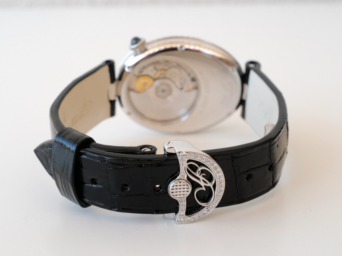 Швейцарський годинник Breguet Reine de Naples Mother of Pearl Dial 18K White Gold Power Reserve