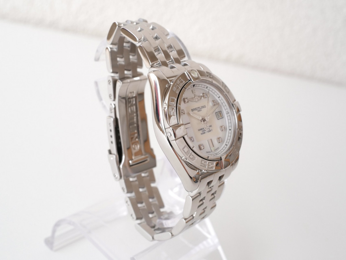 Швейцарський годинник Breitling Galactic 32 MOP Diamond Dial Quarz