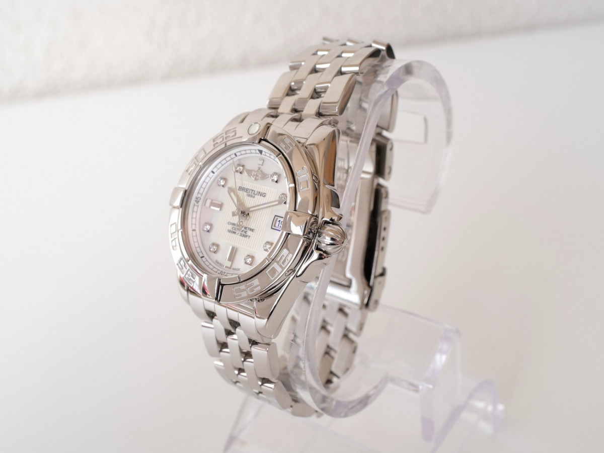 Швейцарський годинник Breitling Galactic 32 MOP Diamond Dial Quarz