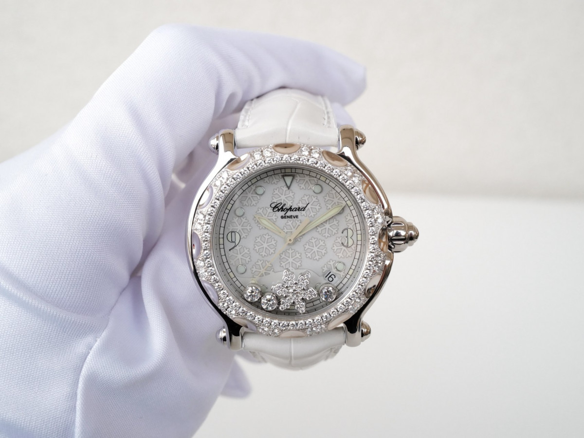 Швейцарские часы Chopard Happy Sport Diamond Snowflake 18kt White Gold Steel