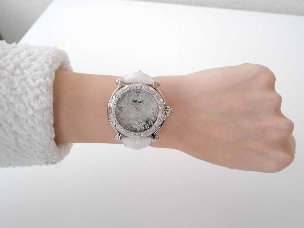 Швейцарские часы Chopard Happy Sport Diamond Snowflake 18kt White Gold Steel