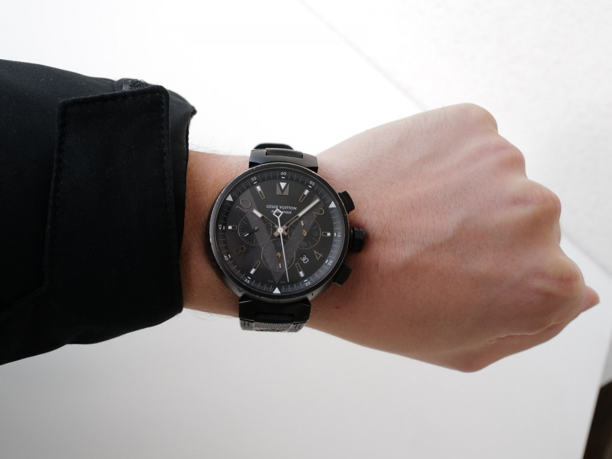 Швейцарський годинник Louis Vuitton Tambour All Black Chronograph 46