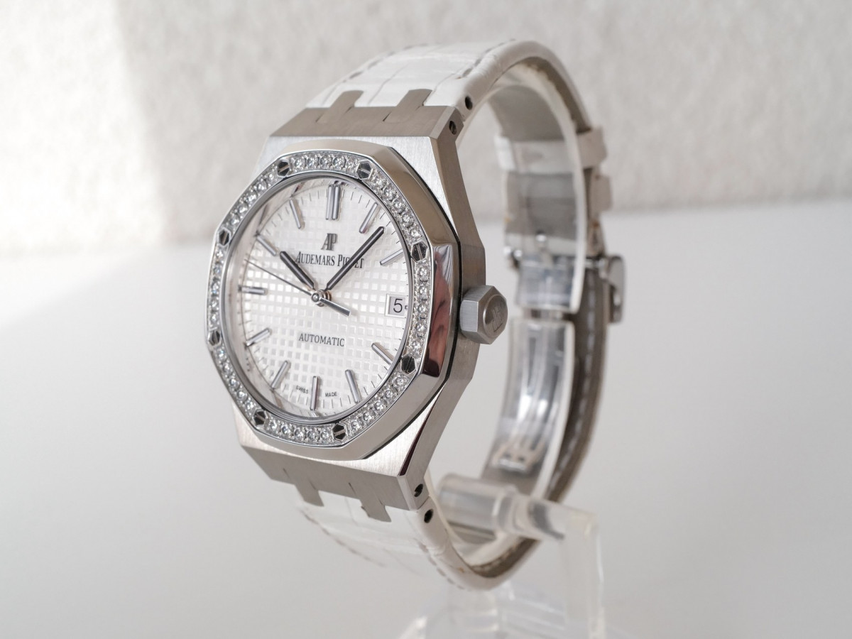 Швейцарський годинник Audemars Piguet Royal Oak 37 Diamond Bezel Automatic